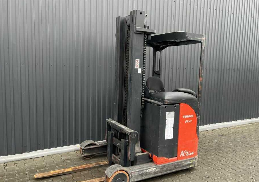 Linde R14S - Chariot à mât rétractable: photos 1 Linde R14S - Chariot à mât rétractable: photos 1