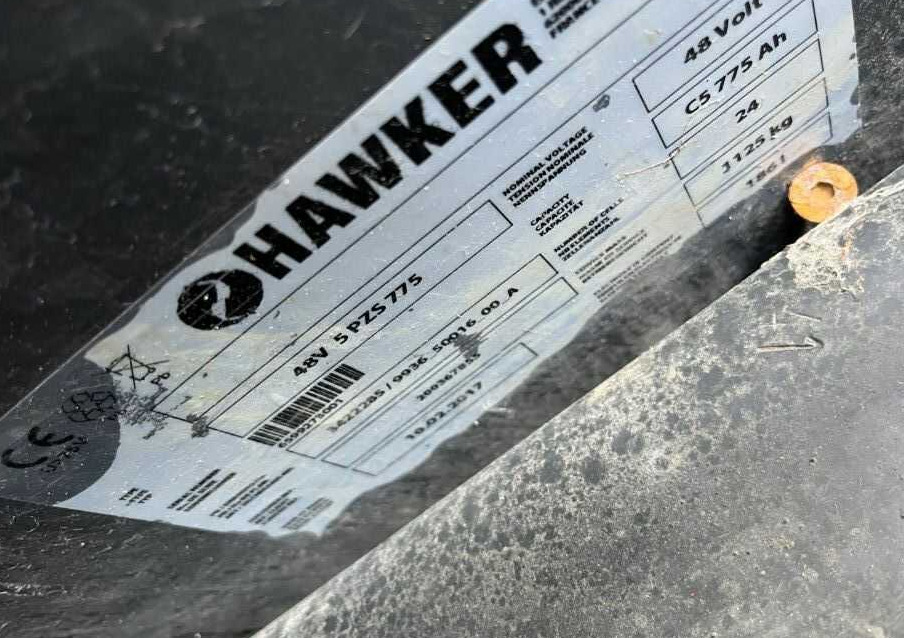 Chariot à mât rétractable Linde R14X: photos 9