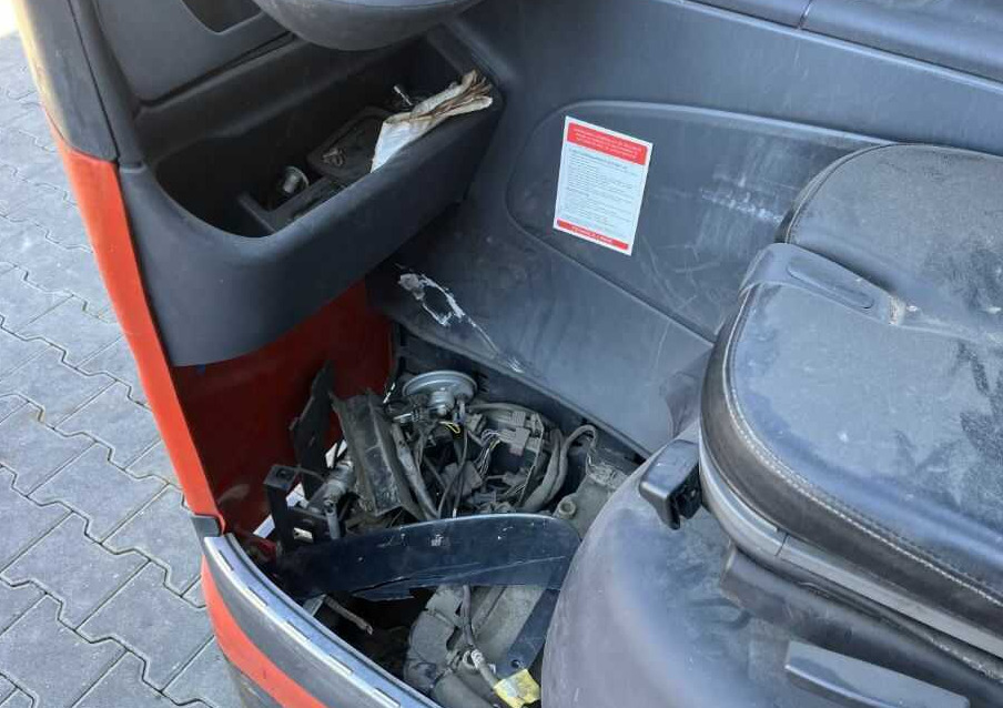 Linde R16 - Chariot à mât rétractable: photos 5 Linde R16 - Chariot à mât rétractable: photos 5