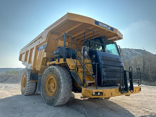 Caterpillar 775F - Tombereau: photos 5 Caterpillar 775F - Tombereau: photos 5
