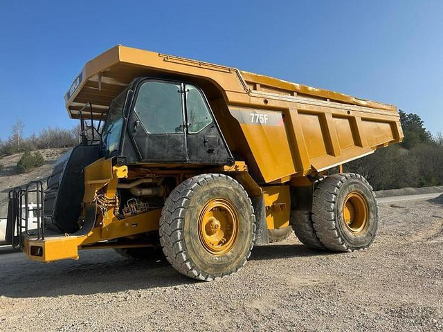 Caterpillar 775F - Tombereau: photos 2 Caterpillar 775F - Tombereau: photos 2