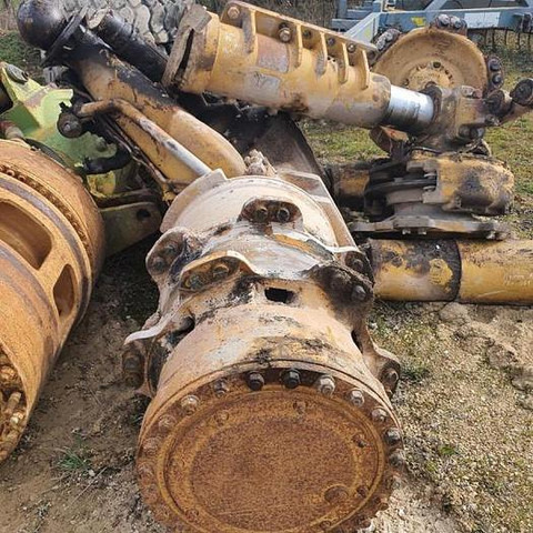 Caterpillar HG/08 VERRIN BENNE 769C 769D 771C 771D - - Essieu et pièces: photos 1 Caterpillar HG/08 VERRIN BENNE 769C 769D 771C 771D - - Essieu et pièces: photos 1