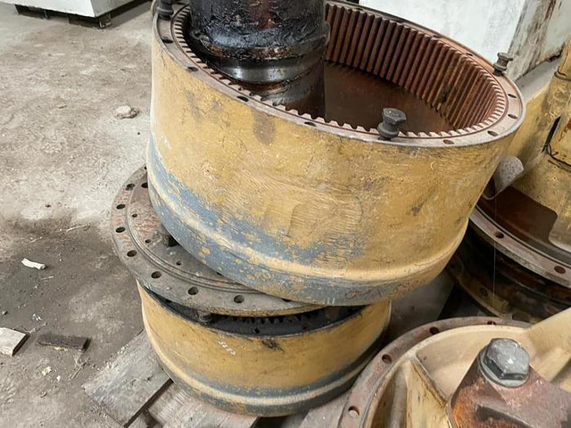 Caterpillar HG/08 VERRIN BENNE 769C 769D 771C 771D - - Pelle: photos 1 Caterpillar HG/08 VERRIN BENNE 769C 769D 771C 771D - - Pelle: photos 1