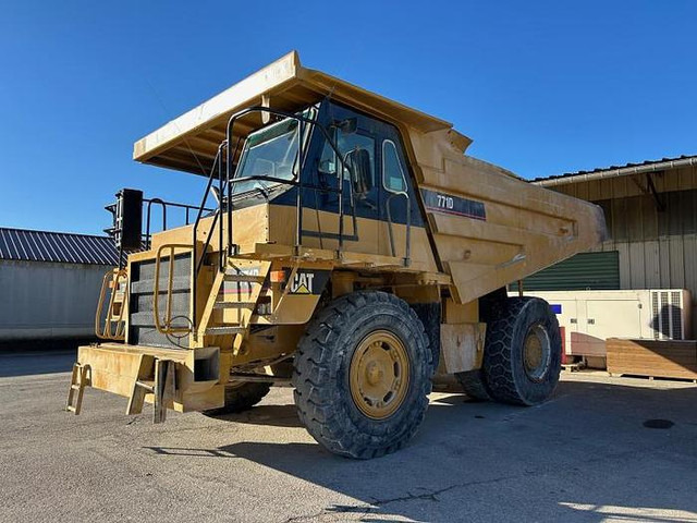 Caterpillar - Tombereau: photos 1 Caterpillar - Tombereau: photos 1