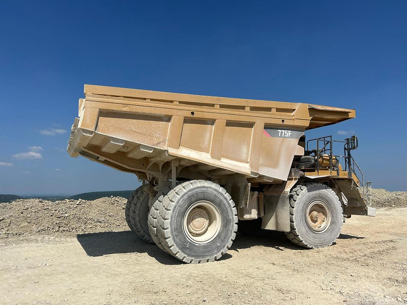 Caterpillar Rebuilt 775F - - Tombereau: photos 1 Caterpillar Rebuilt 775F - - Tombereau: photos 1