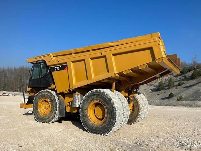 Caterpillar Rebuilt 775F - - Tombereau: photos 3 Caterpillar Rebuilt 775F - - Tombereau: photos 3