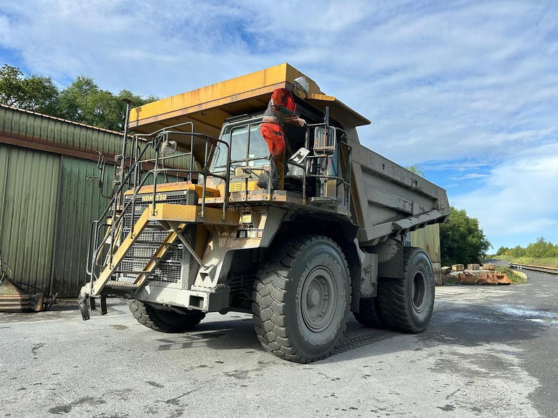 Komatsu HD605-7 - Tombereau: photos 3 Komatsu HD605-7 - Tombereau: photos 3