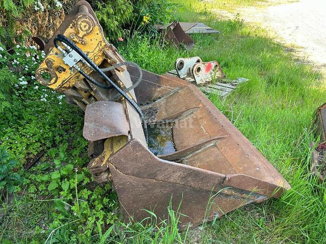 Liebherr SW48 - Godet: photos 1 Liebherr SW48 - Godet: photos 1