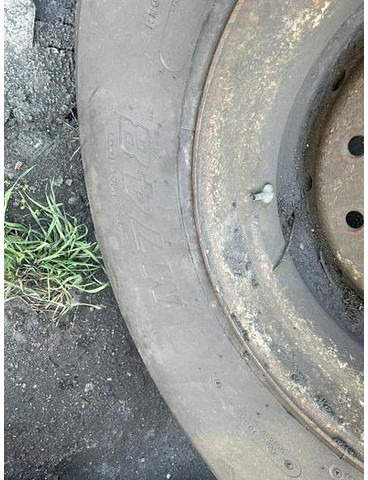 ROUE BRIDGESTONE 65R22.5 M748 - Pneus et jantes: photos 5 ROUE BRIDGESTONE 65R22.5 M748 - Pneus et jantes: photos 5