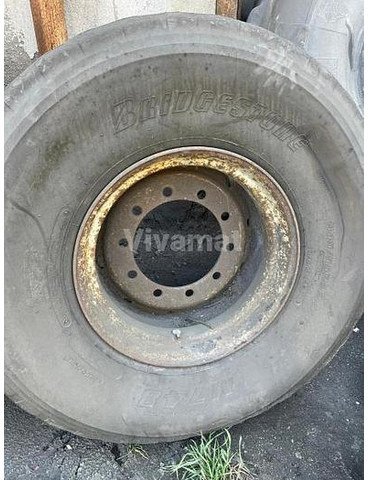 ROUE BRIDGESTONE 65R22.5 M748 - Pneus et jantes: photos 1 ROUE BRIDGESTONE 65R22.5 M748 - Pneus et jantes: photos 1