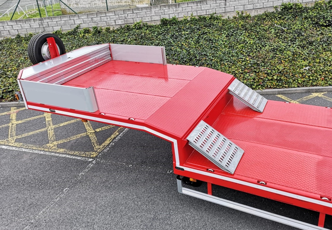 Semi-remorque surbaissé pour transport de équipements lourds 2 Axle Lowloader: photos 10 Semi-remorque surbaissé pour transport de équipements lourds 2 Axle Lowloader: photos 10