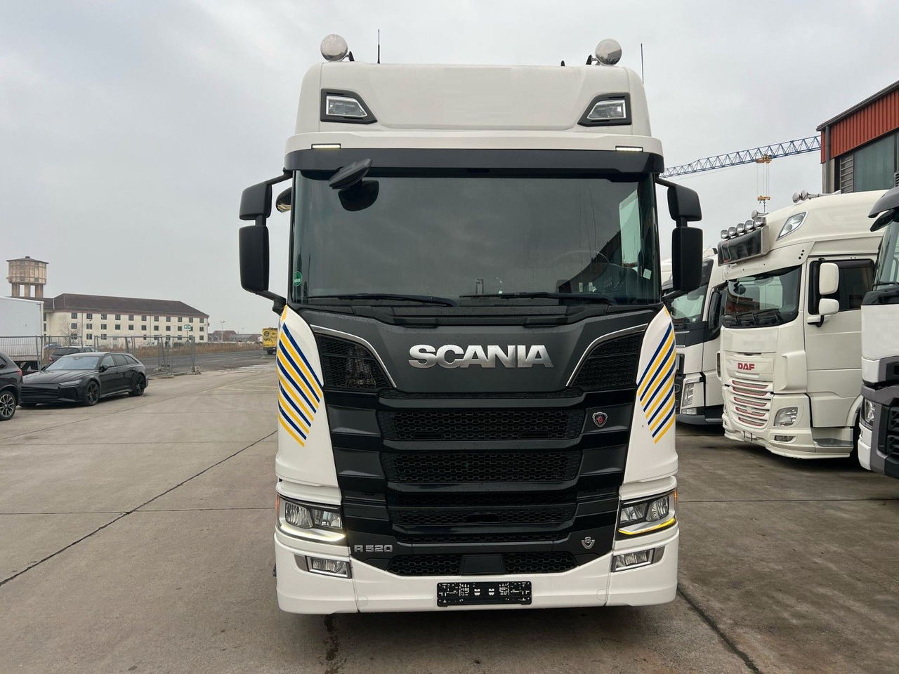 Scania R 520 * V8 * ACC * XENON * - Tracteur routier: photos 2 Scania R 520 * V8 * ACC * XENON * - Tracteur routier: photos 2