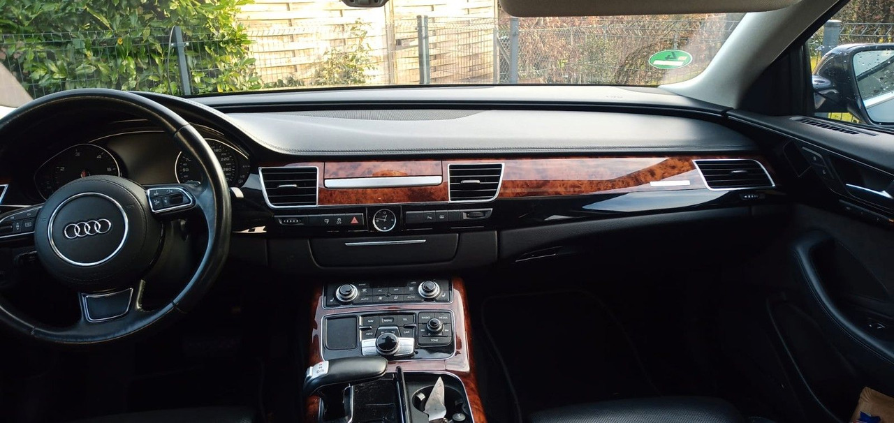 Audi A8 4.2 TDI tiptronic quattro - Berline: photos 4 Audi A8 4.2 TDI tiptronic quattro - Berline: photos 4