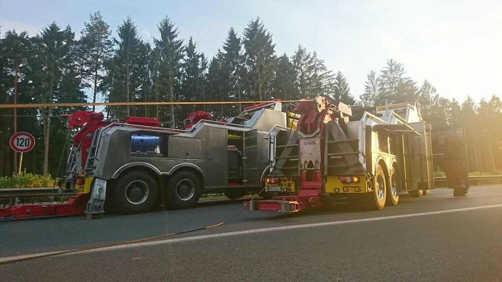 Mercedes-Benz Arocs 4163 8x4 G&G Heavy Wrecker Mercedes-Benz Arocs 4163 8x4 G&G Heavy Wrecker - Remorqueuse: photos 2 Mercedes-Benz Arocs 4163 8x4 G&G Heavy Wrecker Mercedes-Benz Arocs 4163 8x4 G&G Heavy Wrecker - Remorqueuse: photos 2