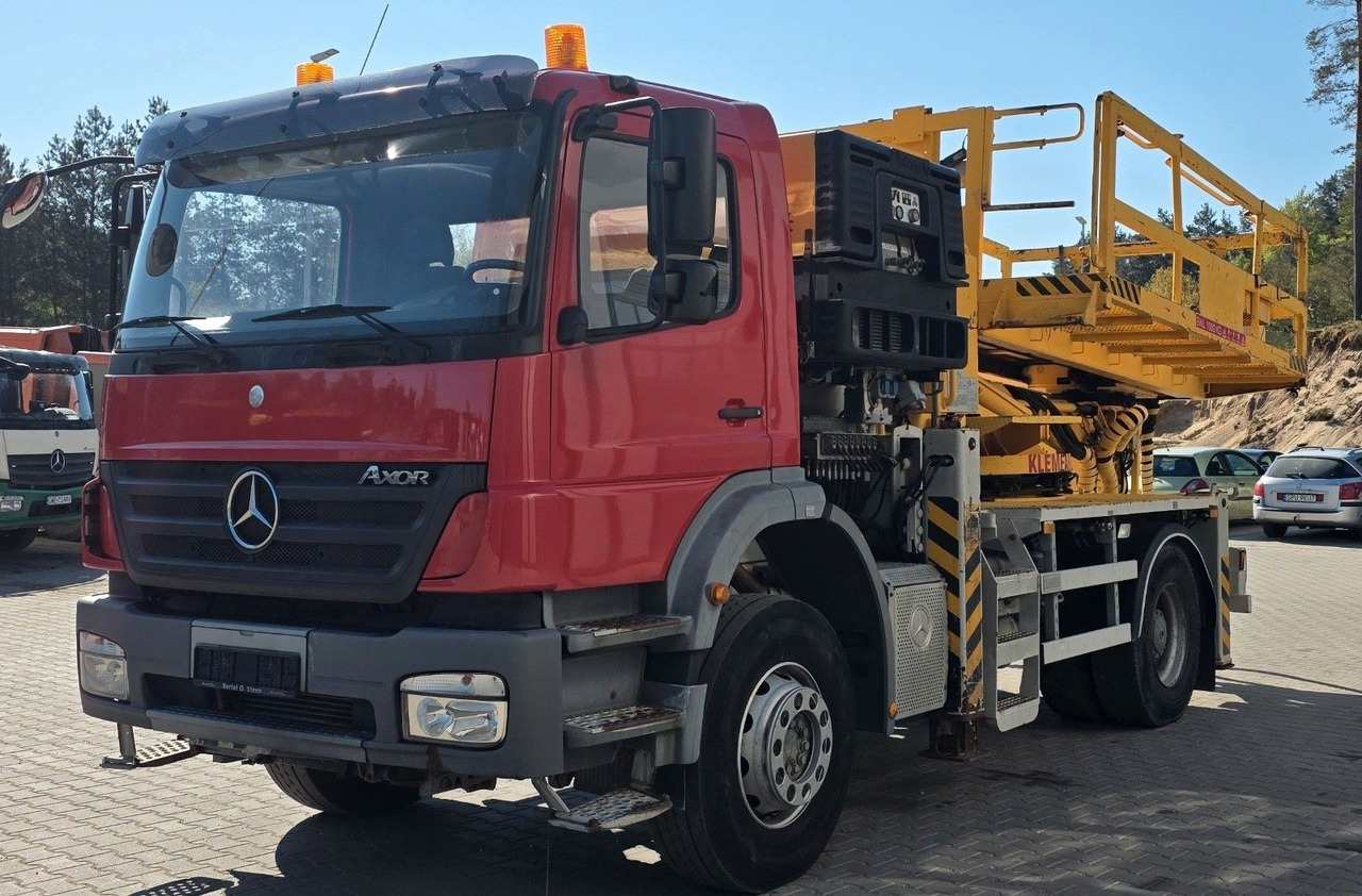 Mercedes-Benz Axor 1824 - Camion avec nacelle: photos 1 Mercedes-Benz Axor 1824 - Camion avec nacelle: photos 1