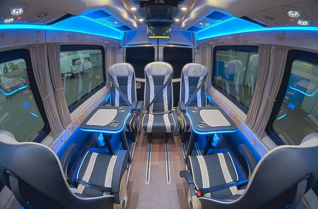 Mercedes-Benz Sprinter 319 VIP 8+1 Mercedes-Benz Sprinter 319 VIP 8+1 - Minibus, Transport de personnes: photos 3 Mercedes-Benz Sprinter 319 VIP 8+1 Mercedes-Benz Sprinter 319 VIP 8+1 - Minibus, Transport de personnes: photos 3