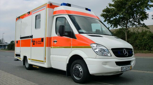 Mercedes-Benz Sprinter 516 WAS 12 Monate Garantie // Mercedes-Benz Sprinter 516 WAS 12 Monate Garantie // - Ambulance: photos 2 Mercedes-Benz Sprinter 516 WAS 12 Monate Garantie // Mercedes-Benz Sprinter 516 WAS 12 Monate Garantie // - Ambulance: photos 2