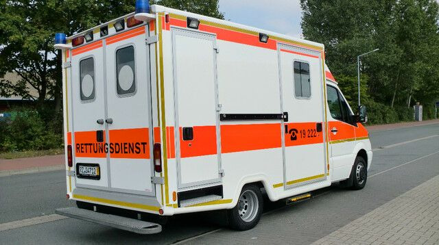 Mercedes-Benz Sprinter 516 WAS 12 Monate Garantie // Mercedes-Benz Sprinter 516 WAS 12 Monate Garantie // - Ambulance: photos 5 Mercedes-Benz Sprinter 516 WAS 12 Monate Garantie // Mercedes-Benz Sprinter 516 WAS 12 Monate Garantie // - Ambulance: photos 5