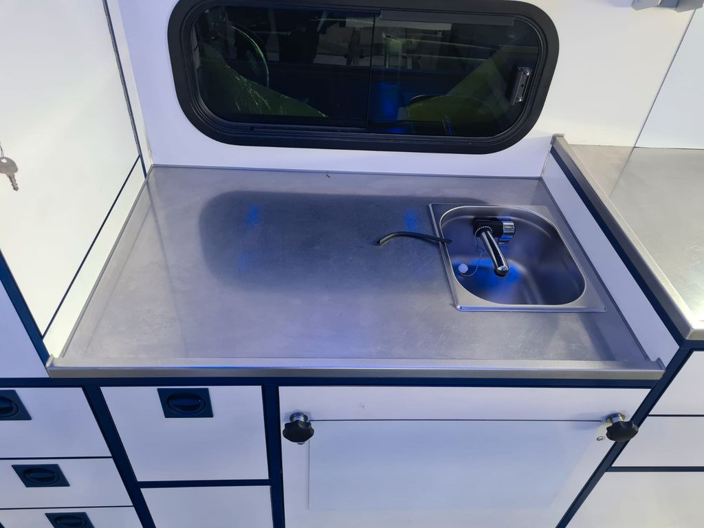 Ambulance Mercedes-Benz Sprinter 519   Tierarzt  Garantie: photos 7