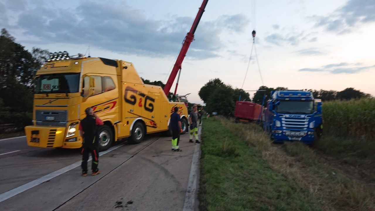 Scania EMPEL Berger - Remorqueuse: photos 4 Scania EMPEL Berger - Remorqueuse: photos 4