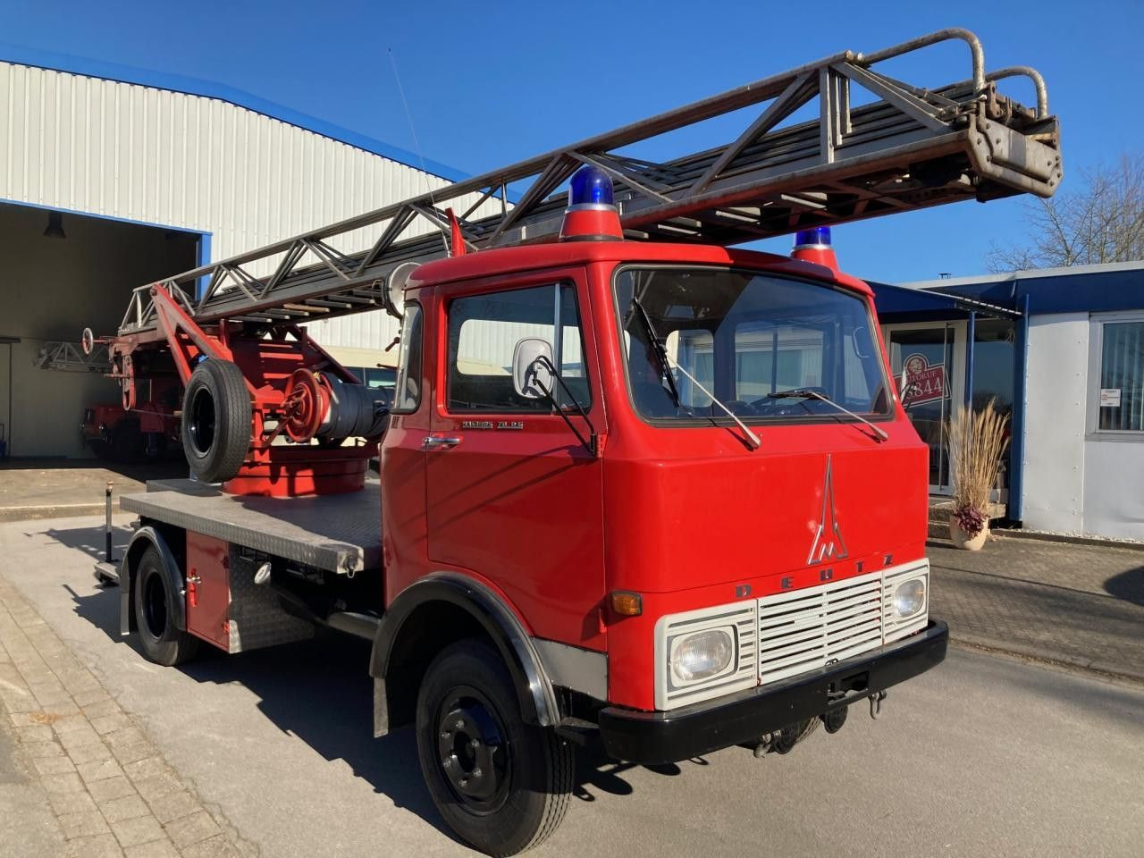 Magirus-Deutz K.H.D. 70D6F "Eicher" Magirus-Deutz K.H.D. 70D6F "Eicher" - Camion de pompier: photos 2 Magirus-Deutz K.H.D. 70D6F "Eicher" Magirus-Deutz K.H.D. 70D6F "Eicher" - Camion de pompier: photos 2