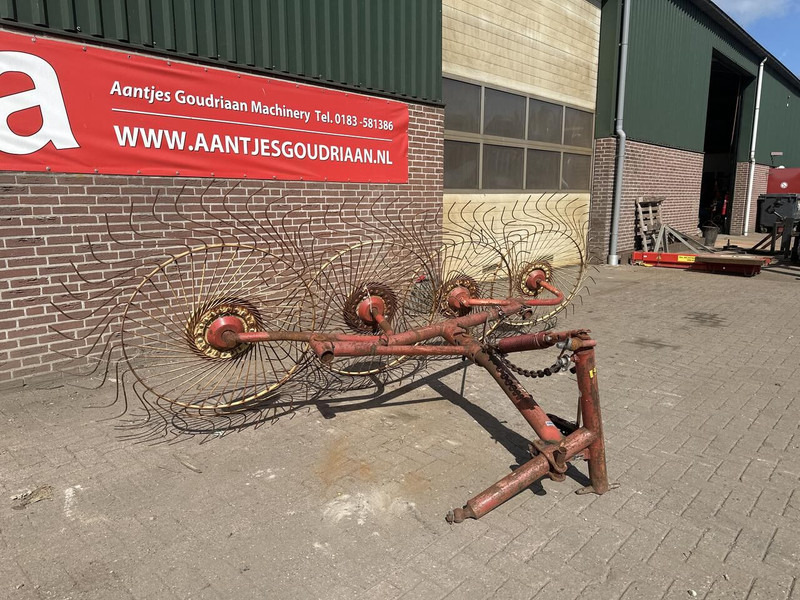 4 bords gedragen acrobaat - Gebruikt - Faneuse: photos 3 4 bords gedragen acrobaat - Gebruikt - Faneuse: photos 3