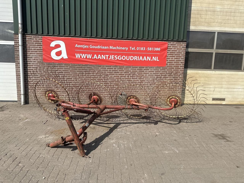 4 bords gedragen acrobaat - Gebruikt - Faneuse: photos 1 4 bords gedragen acrobaat - Gebruikt - Faneuse: photos 1