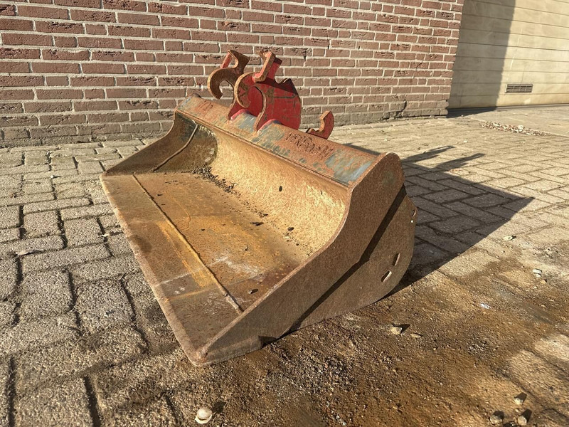 Bakkenset CW 05 - Godet pour Pelle: photos 4 Bakkenset CW 05 - Godet pour Pelle: photos 4