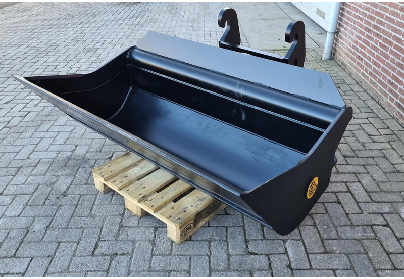 Beco kantelbak - Godet pour Engins de chantier: photos 4 Beco kantelbak - Godet pour Engins de chantier: photos 4