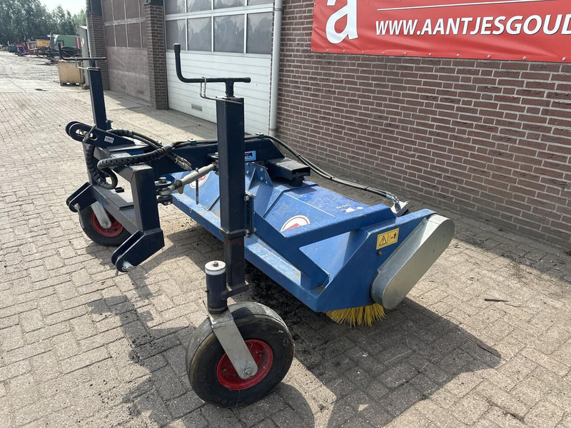 Bezem - Gebruikt - Brosse: photos 2 Bezem - Gebruikt - Brosse: photos 2