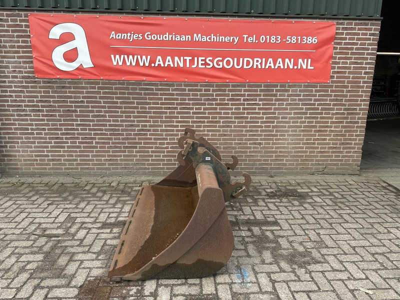 CW 30 - Godet pour Engins de chantier: photos 1 CW 30 - Godet pour Engins de chantier: photos 1