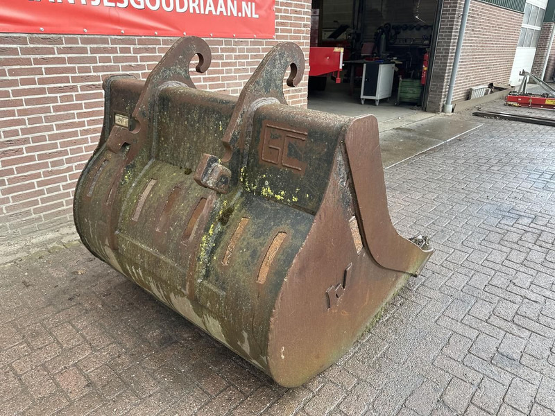 CW 40 - Godet pour Pelle: photos 4 CW 40 - Godet pour Pelle: photos 4