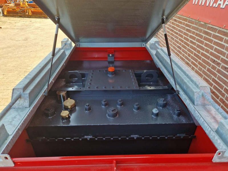 Diesel tank/ IBC 995 liter - Cuve de stockage: photos 5 Diesel tank/ IBC 995 liter - Cuve de stockage: photos 5