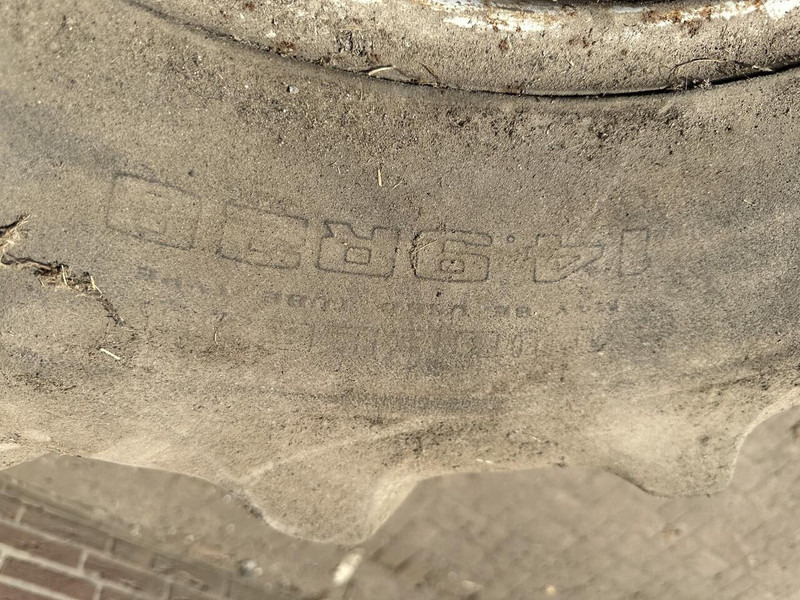 Goodyear banden 14.9 R28 - Gebruikt - Pneus et jantes: photos 4 Goodyear banden 14.9 R28 - Gebruikt - Pneus et jantes: photos 4