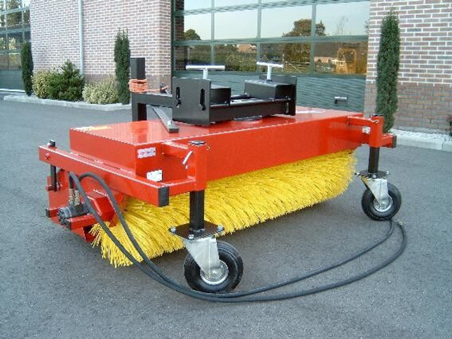 HEFTRUCK/SHOVEL veegmachine - Brosse: photos 1 HEFTRUCK/SHOVEL veegmachine - Brosse: photos 1