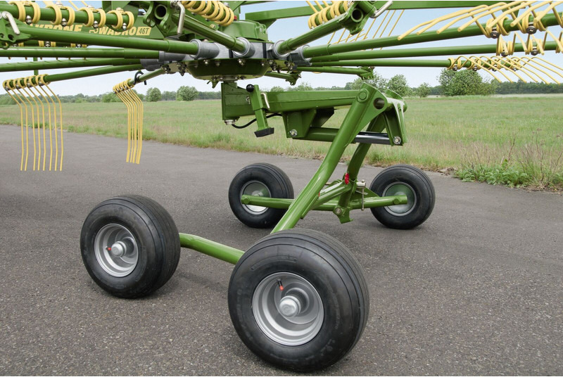 Krone Enkele harken - Faneuse: photos 5 Krone Enkele harken - Faneuse: photos 5