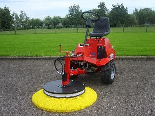 MOTOR veegmachine GS typhoon - Brosse: photos 1 MOTOR veegmachine GS typhoon - Brosse: photos 1
