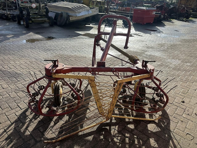 Onbekend - Faneuse: photos 4 Onbekend - Faneuse: photos 4