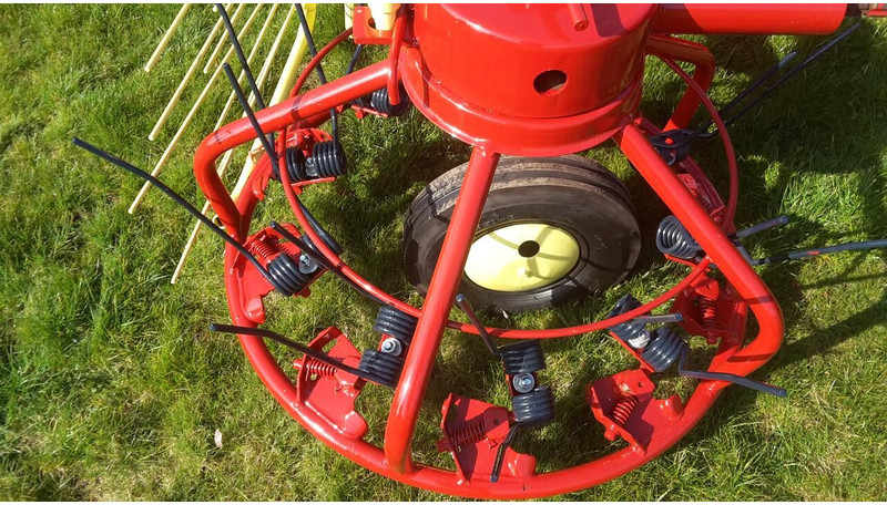 PZ strela - Faneuse: photos 2 PZ strela - Faneuse: photos 2