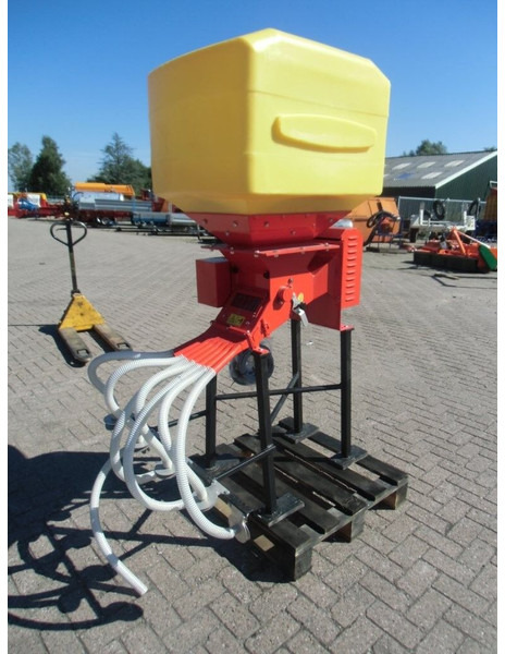 Pneumatische zaaimachine - Semoir/ Planteuse: photos 2 Pneumatische zaaimachine - Semoir/ Planteuse: photos 2