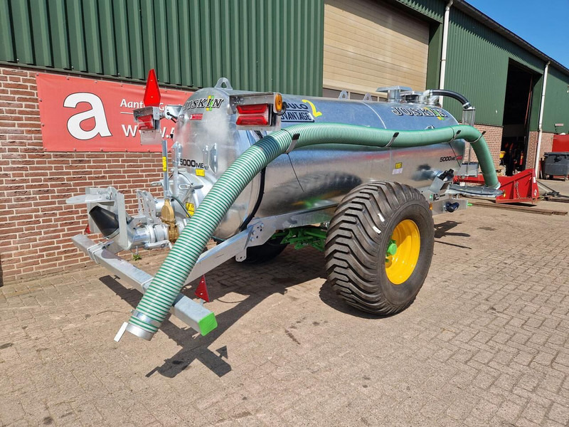 Waterwagen uit voorraad leverbaar - Epandeur à fumier: photos 3 Waterwagen uit voorraad leverbaar - Epandeur à fumier: photos 3