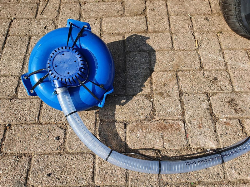 Zonnedrinkbak 900 L grootvee - Matériel d'élevage: photos 4 Zonnedrinkbak 900 L grootvee - Matériel d'élevage: photos 4