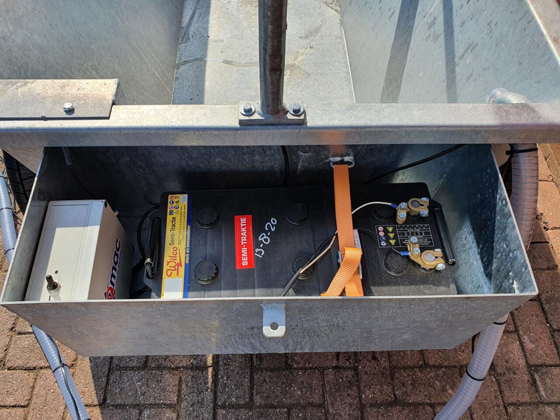 Matériel d'élevage neuf Zonnedrinkbak 900 L grootvee: photos 6 Matériel d'élevage neuf Zonnedrinkbak 900 L grootvee: photos 6