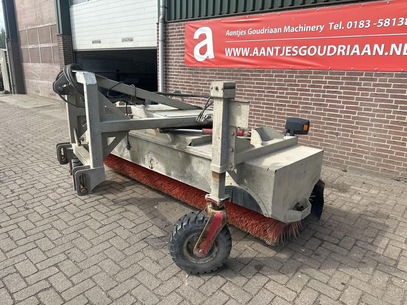 Front bezem - Gebruikt - Brosse: photos 3 Front bezem - Gebruikt - Brosse: photos 3