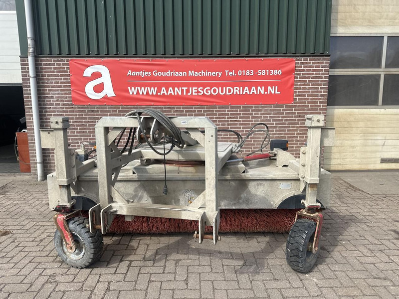 Front bezem - Gebruikt - Brosse: photos 1 Front bezem - Gebruikt - Brosse: photos 1