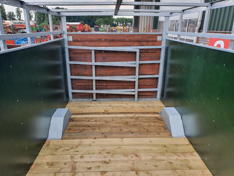 Veewagen voor 6 a 7 koeien - Remorque agricole: photos 5 Veewagen voor 6 a 7 koeien - Remorque agricole: photos 5