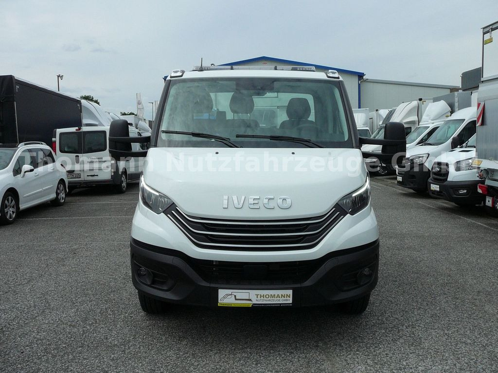 Iveco DAILY 70C18 Schiebeplateu Hubbrille Luftfed Navi - Remorqueuse, Véhicule utilitaire: photos 4 Iveco DAILY 70C18 Schiebeplateu Hubbrille Luftfed Navi - Remorqueuse, Véhicule utilitaire: photos 4