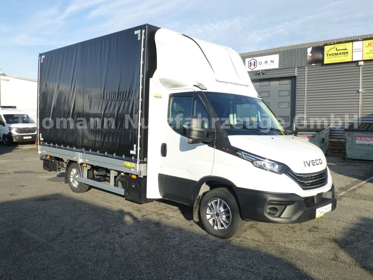 Iveco Daily 35S18 Pritsche Plane LBW Navi/ACC Tempomat - Véhicule utilitaire plateau baché: photos 2 Iveco Daily 35S18 Pritsche Plane LBW Navi/ACC Tempomat - Véhicule utilitaire plateau baché: photos 2