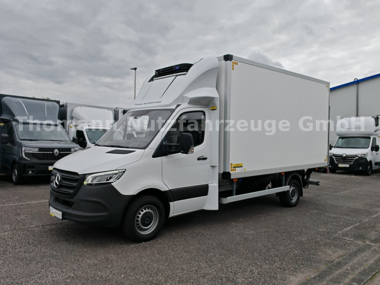Mercedes-Benz Sprinter 319 CDI Kühlkoffer Xarios 300 LBW - Véhicule utilitaire frigorifique: photos 2 Mercedes-Benz Sprinter 319 CDI Kühlkoffer Xarios 300 LBW - Véhicule utilitaire frigorifique: photos 2