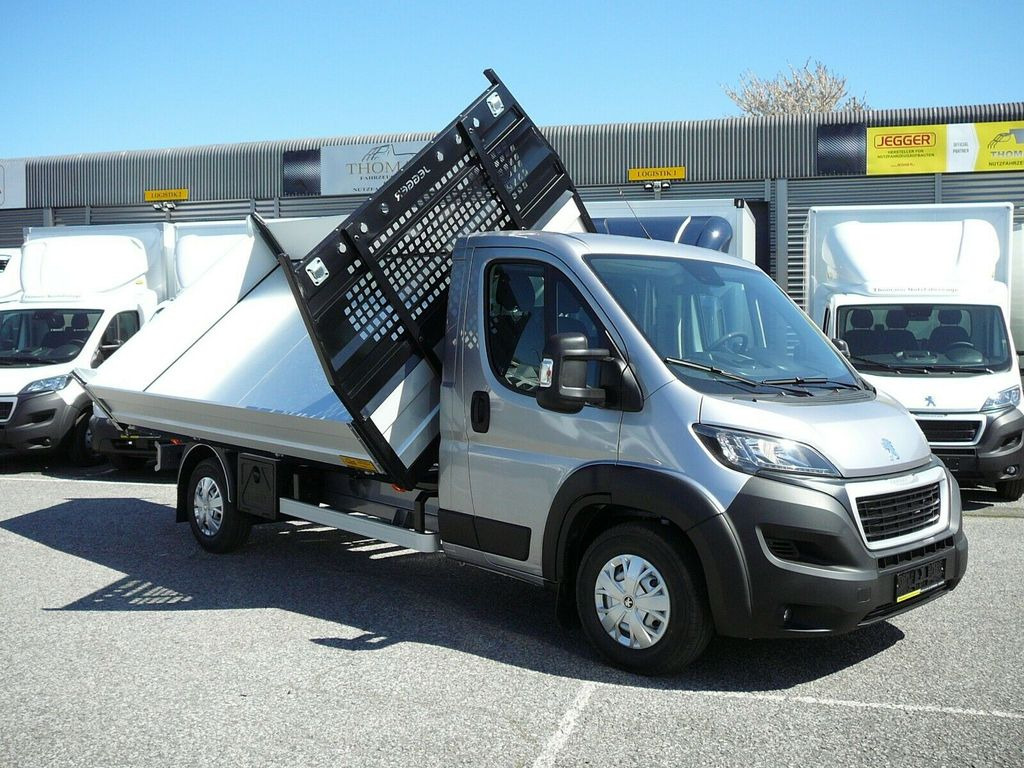 Peugeot Boxer Pritsche 3 Seiten Kipper Premiumaufbau - Véhicule utilitaire benne: photos 4 Peugeot Boxer Pritsche 3 Seiten Kipper Premiumaufbau - Véhicule utilitaire benne: photos 4